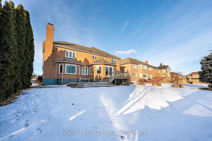 Photo 34 at 103 Spadina Road, Bayview Hill, Richmond Hill