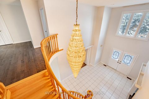 Photo 4 at 103 Spadina Road, Bayview Hill, Richmond Hill