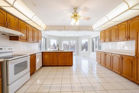 Photo 11 at 103 Spadina Road, Bayview Hill, Richmond Hill