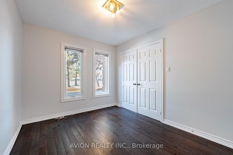 Photo 18 at 103 Spadina Road, Bayview Hill, Richmond Hill