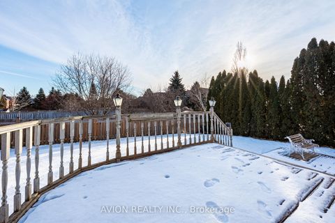 Photo 37 at 103 Spadina Road, Bayview Hill, Richmond Hill