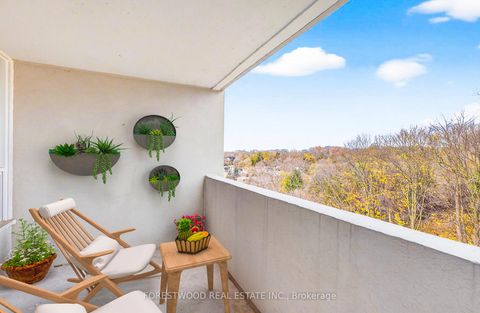 Photo 3 at 903 - 65 Southport Street, Swansea, Toronto