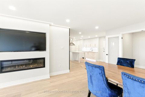 Photo 20 at 706 - 299 Mill Road, Markland Wood, Toronto