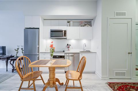 Photo 3 at 1723 - 70 Princess Street, Moss Park, Toronto