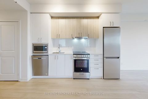 Photo 21 at 3010 - 30 Upper Mall Way, Brownridge, Vaughan