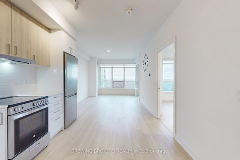 Photo 22 at 3010 - 30 Upper Mall Way, Brownridge, Vaughan