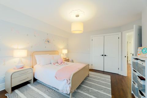 Photo 21 at 14 Wendover Road, Kingsway South, Toronto