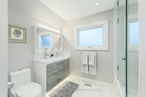 Photo 22 at 14 Wendover Road, Kingsway South, Toronto