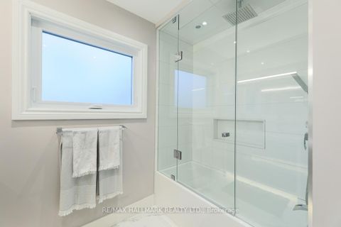 Photo 23 at 14 Wendover Road, Kingsway South, Toronto