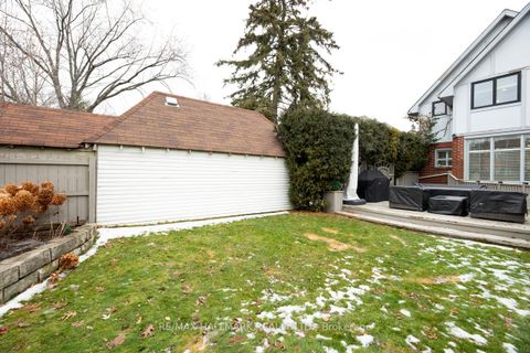 Photo 34 at 14 Wendover Road, Kingsway South, Toronto