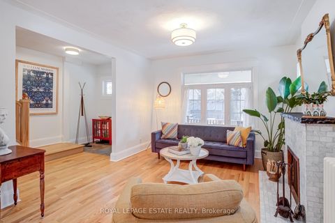 Photo 5 at 33 Ladykirk Avenue, Woodbine Corridor, Toronto