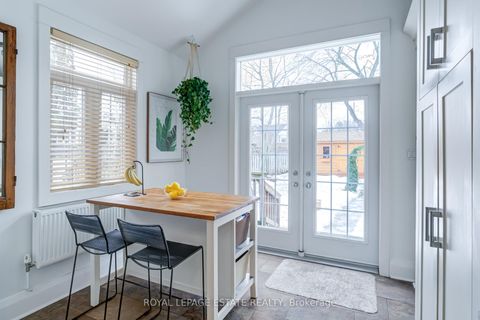 Photo 15 at 33 Ladykirk Avenue, Woodbine Corridor, Toronto