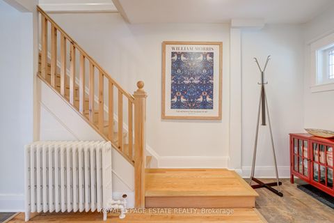 Photo 16 at 33 Ladykirk Avenue, Woodbine Corridor, Toronto