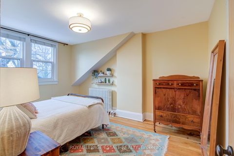 Photo 20 at 33 Ladykirk Avenue, Woodbine Corridor, Toronto