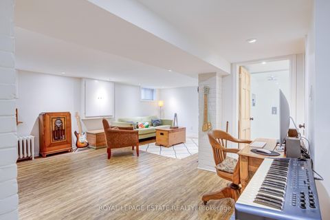 Photo 25 at 33 Ladykirk Avenue, Woodbine Corridor, Toronto