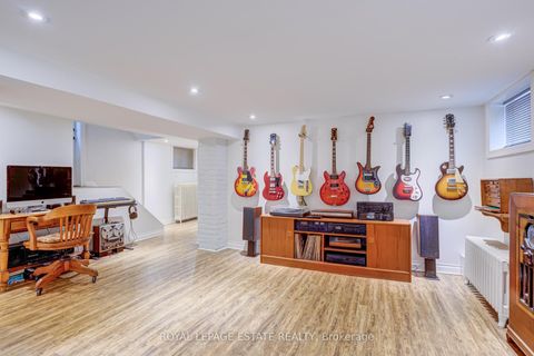 Photo 29 at 33 Ladykirk Avenue, Woodbine Corridor, Toronto