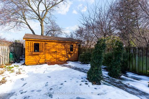 Photo 35 at 33 Ladykirk Avenue, Woodbine Corridor, Toronto