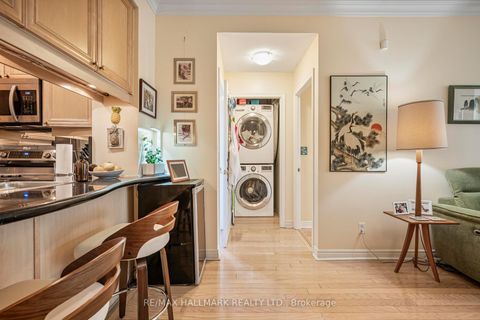 Photo 4 at 222 - 35 Boardwalk Drive, The Beaches, Toronto