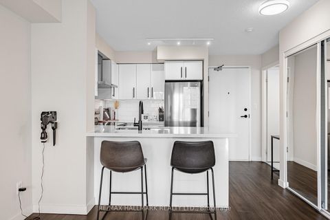 Photo 1 at 510 - 120 Dallimore Circle, Don Mills, Toronto
