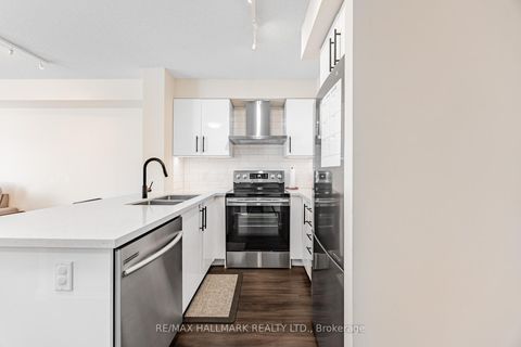 Photo 2 at 510 - 120 Dallimore Circle, Don Mills, Toronto