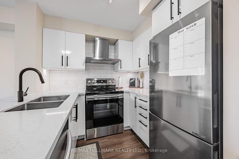 Photo 3 at 510 - 120 Dallimore Circle, Don Mills, Toronto