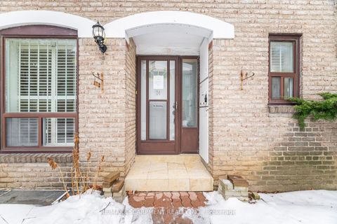 Photo 4 at 24 - 25 Gosford Boulevard, Black Creek, Toronto