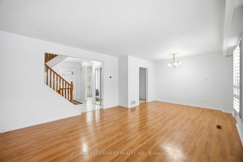 Photo 14 at 24 - 25 Gosford Boulevard, Black Creek, Toronto