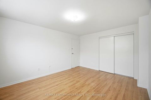 Photo 20 at 24 - 25 Gosford Boulevard, Black Creek, Toronto