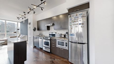 Photo 11 at 605 - 320 Richmond Street E, Moss Park, Toronto