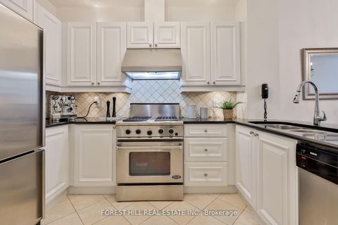 Photo 3 at 1006 - 99 Avenue Road, Annex, Toronto