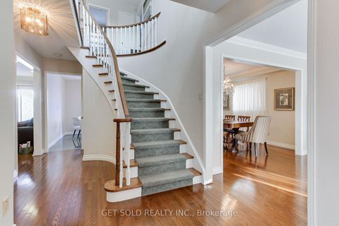 Photo 4 at 36 Houseman Crescent, North Richvale, Richmond Hill