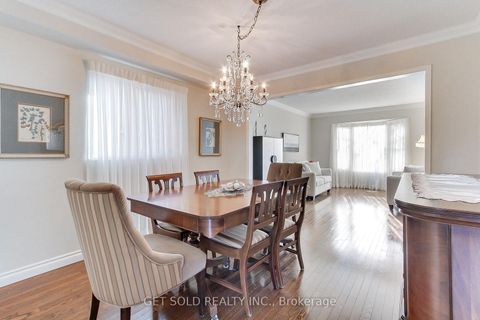 Photo 8 at 36 Houseman Crescent, North Richvale, Richmond Hill