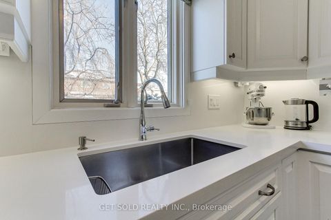 Photo 11 at 36 Houseman Crescent, North Richvale, Richmond Hill