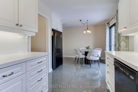 Photo 12 at 36 Houseman Crescent, North Richvale, Richmond Hill