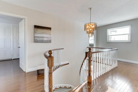 Photo 18 at 36 Houseman Crescent, North Richvale, Richmond Hill