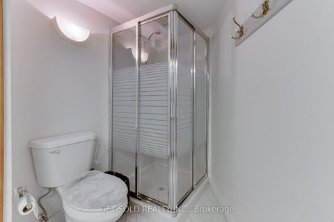 Photo 35 at 36 Houseman Crescent, North Richvale, Richmond Hill