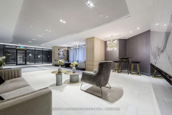 Photo 4 at TPH10 - 621 Sheppard Avenue E, Bayview Village, Toronto