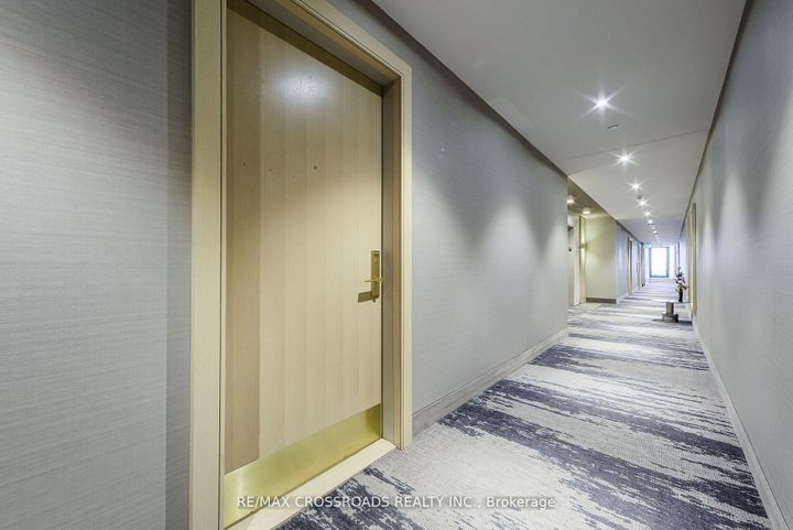 Photo 5 at TPH10 - 621 Sheppard Avenue E, Bayview Village, Toronto