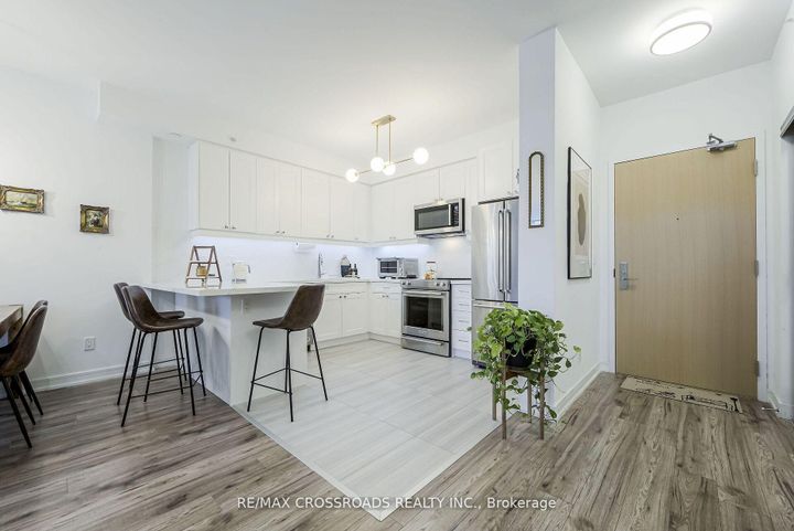 Photo 9 at TPH10 - 621 Sheppard Avenue E, Bayview Village, Toronto