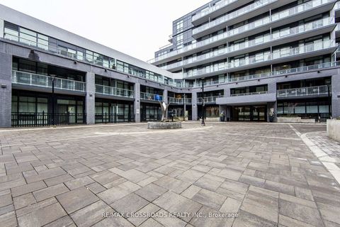 Photo 2 at TPH10 - 621 Sheppard Avenue E, Bayview Village, Toronto