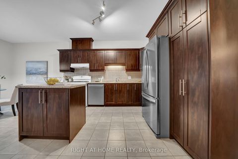 Photo 12 at 1645 Whitestone Drive, Samac, Oshawa