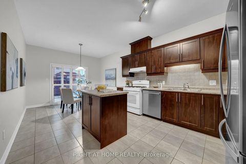 Photo 13 at 1645 Whitestone Drive, Samac, Oshawa