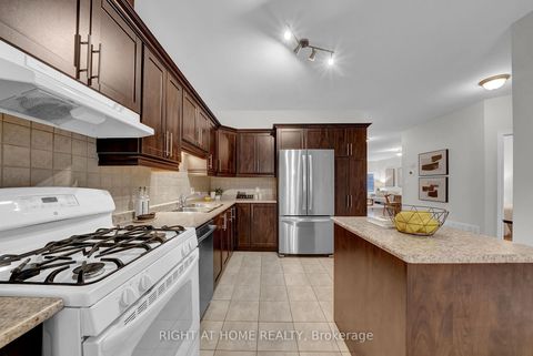 Photo 17 at 1645 Whitestone Drive, Samac, Oshawa