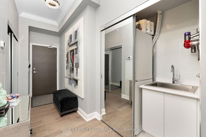 Photo 9 at LPH3501 - 33 Shore Breeze Drive, Mimico, Toronto