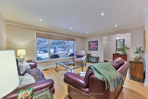 Photo 7 at 55 Banstock Drive, Steeles, Toronto