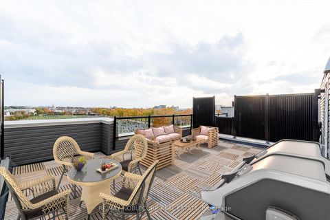 Photo 23 at 22 - 39 John Perkins Bull Drive, CFB, Toronto