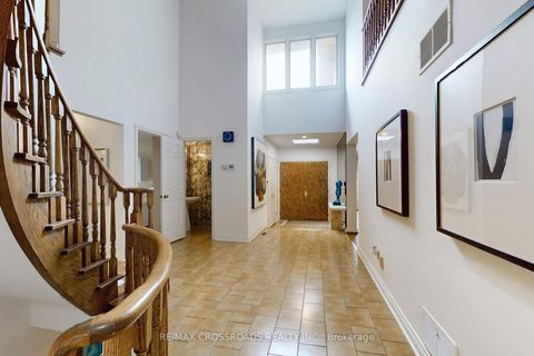 Photo 3 at 8 Orchid Court, Windfields, Toronto