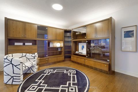 Photo 17 at 8 Orchid Court, Windfields, Toronto