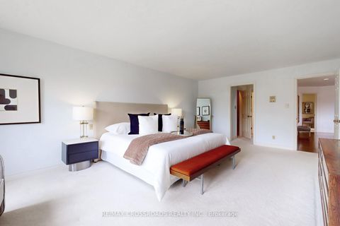 Photo 23 at 8 Orchid Court, Windfields, Toronto