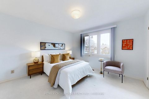 Photo 30 at 8 Orchid Court, Windfields, Toronto